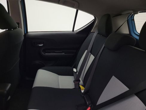 Used 2016 Toyota Prius C Two image 18