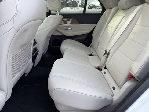 Used 2024 Mercedes-Benz GLE 350 4MATIC image 10