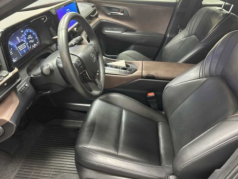 Used 2023 Toyota Crown AWD/4WD image 38