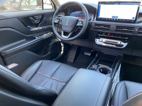 New 2026 Lincoln Corsair Reserve w/ Jet Appearance Package image 15