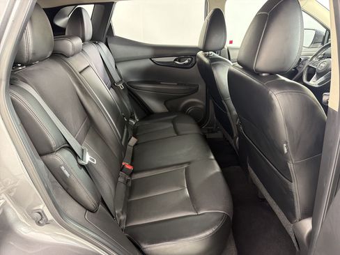 Used 2022 Nissan Rogue Sport SL w/ Premium Package AWD/4WD image 30