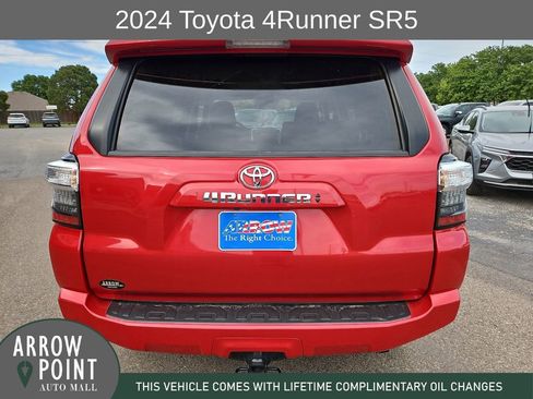 Used 2024 Toyota 4Runner SR5 RWD image 10