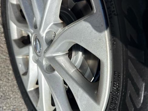 Used 2019 Nissan Sentra SV FWD image 12