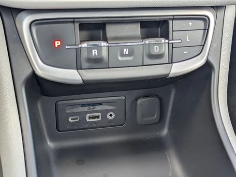 Used 2024 GMC Terrain SLT FWD image 26