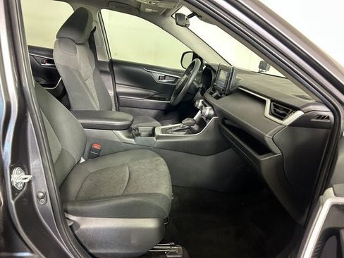 Used 2021 Toyota RAV4 XLE w/ Convenience Package AWD/4WD image 27
