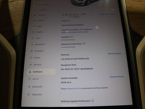 Used 2018 Tesla Model S 75D image 22