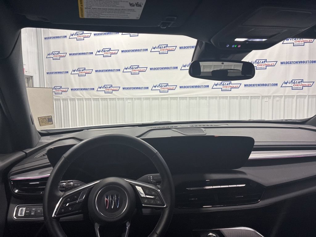 Used 2026 Buick Enclave Preferred AWD/4WD image 2