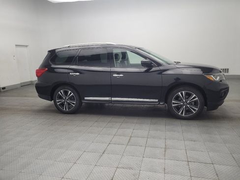 Used 2019 Nissan Pathfinder Platinum FWD image 11