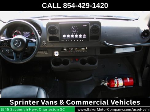 Used 2019 Mercedes-Benz Sprinter 3500 image 42