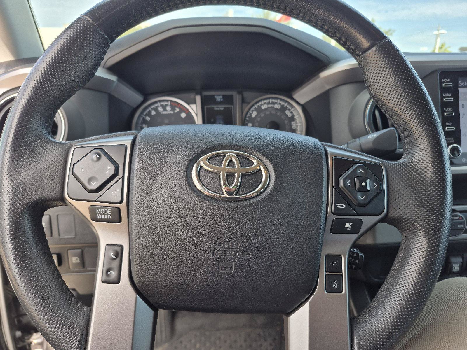 Used 2022 Toyota Tacoma SR5 RWD image 8