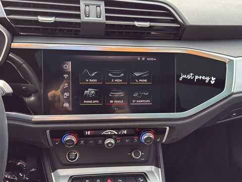 Used 2021 Audi Q3 2.0T Premium w/ Convenience Package image 19