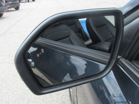 Used 2023 Ford Explorer XLT w/ Equipment Group 202A AWD/4WD image 17