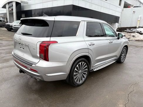 Used 2025 Hyundai Palisade Calligraphy image 5