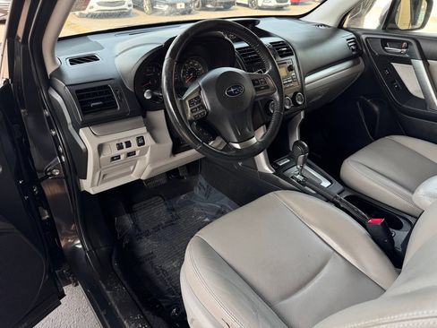 Used 2014 Subaru Forester 2.5i Limited w/ Popular Package #2 AWD/4WD image 10