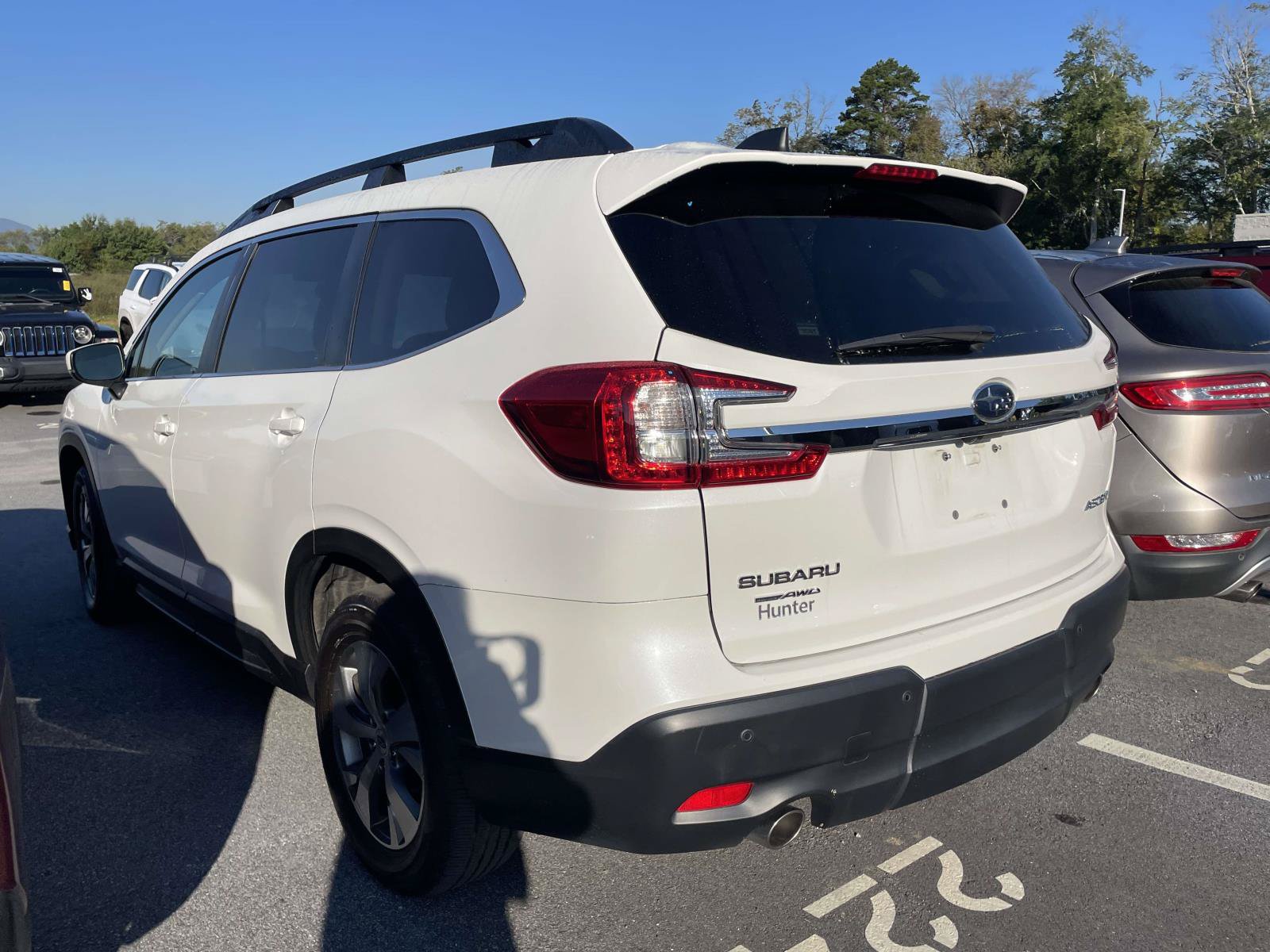Used 2024 Subaru Ascent Premium w/ Convenience Package AWD/4WD image 3