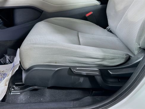 Used 2019 Honda HR-V LX image 18