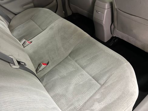 Used 2013 Toyota Corolla LE image 18