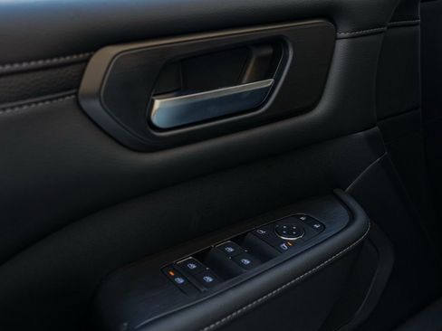 New 2026 Nissan Armada SV image 14