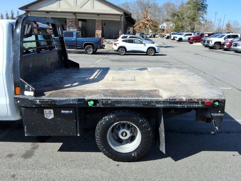 Used 2019 Chevrolet Silverado 3500 W/T w/ WT Convenience Package image 13