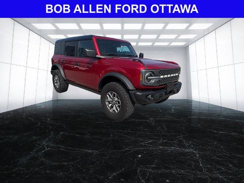 Used 2025 Ford Bronco Badlands AWD/4WD image 5