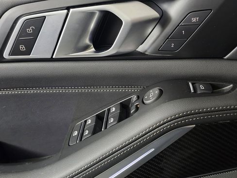 Used 2025 BMW X5 xDrive40i w/ M Sport Package image 10