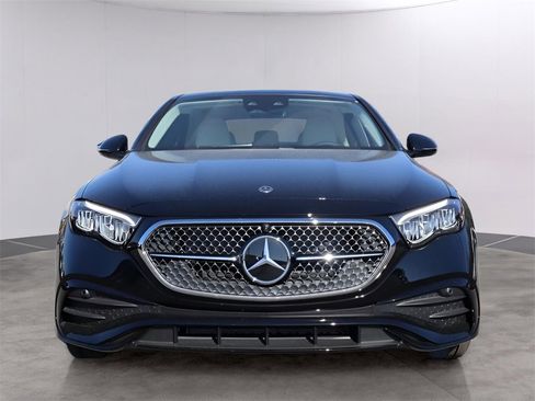 New 2026 Mercedes-Benz E 350 4MATIC Sedan image 2