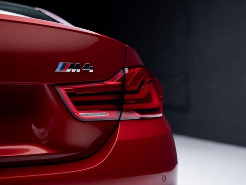 Used 2018 BMW M4 Coupe image 31