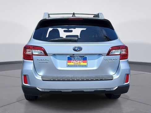 Used 2017 Subaru Outback 2.5i Premium AWD/4WD image 4