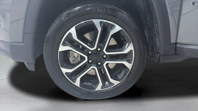 Used 2023 Jeep Compass Limited AWD/4WD image 24