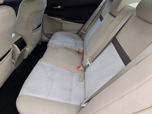 Used 2012 Toyota Camry LE image 28