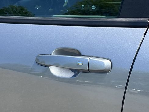 Used 2023 Chevrolet Equinox LS w/ LS Convenience Package image 28