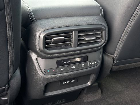 New 2025 Honda Pilot Touring image 17