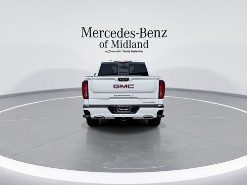 Used 2023 GMC Sierra 1500 Denali w/ Technology Package AWD/4WD image 7