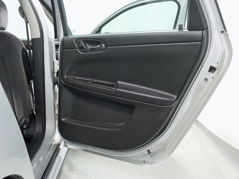 Used 2016 Chevrolet Impala Limited LS FWD image 27