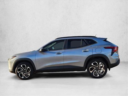 New 2026 Chevrolet Trax RS w/ Sunroof Package image 5