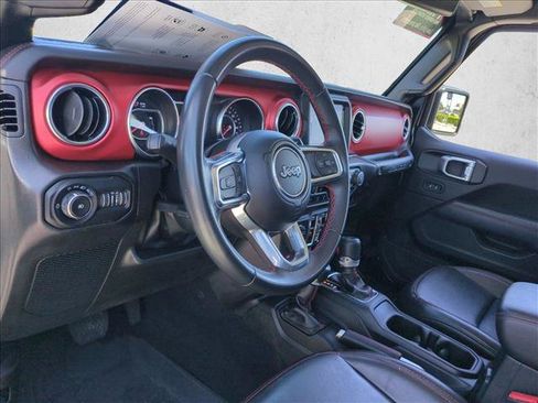 Used 2022 Jeep Wrangler Unlimited Rubicon w/ LED Lighting Group AWD/4WD image 10