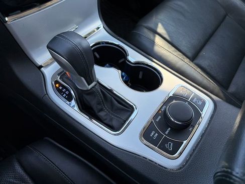 Used 2019 Jeep Grand Cherokee Summit w/ Platinum Series Group image 15