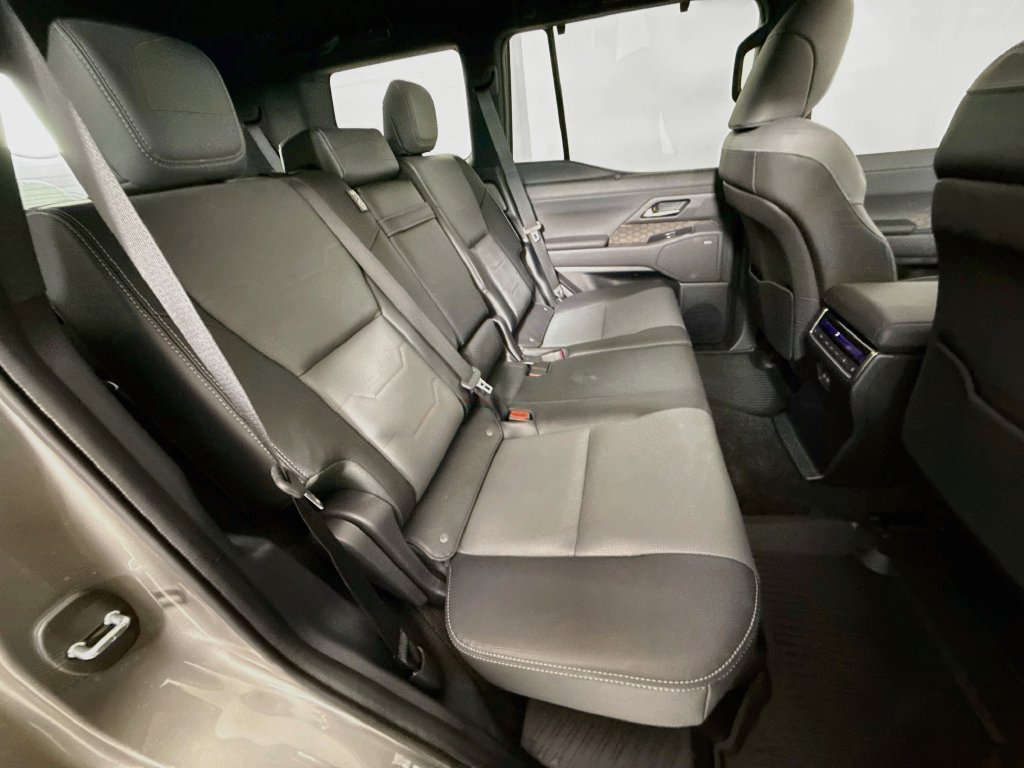 Certified 2024 Lexus GX 550 w/ Accessory Package (Z1) AWD/4WD image 29