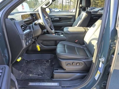 Used 2025 Chevrolet Tahoe RST w/ Comfort Package RWD image 5