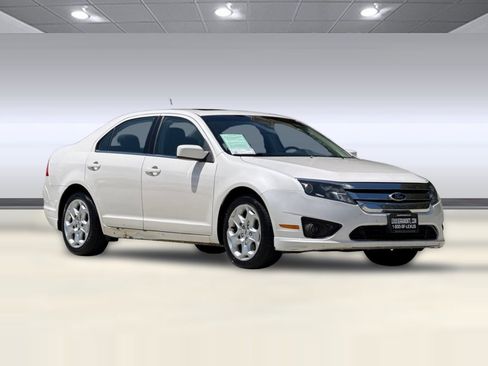 Used 2010 Ford Fusion SE FWD image 6