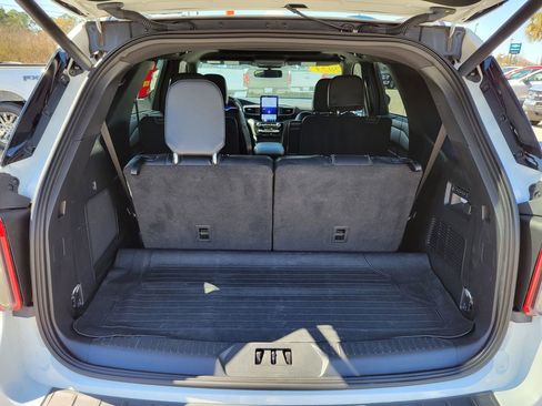 Used 2023 Ford Explorer ST w/ Equipment Group 401A image 12