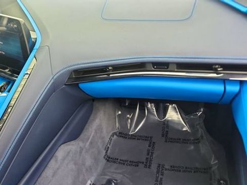 Used 2025 Chevrolet Corvette Stingray Premium Conv w/ Z51 Performance Package image 29