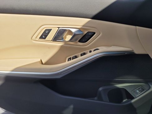 Used 2026 BMW 330i xDrive Sedan w/ Premium Package image 21