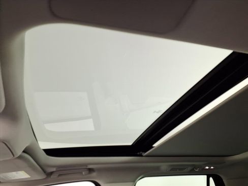 Used 2025 Ford Expedition Platinum w/ Driver's Package image 9