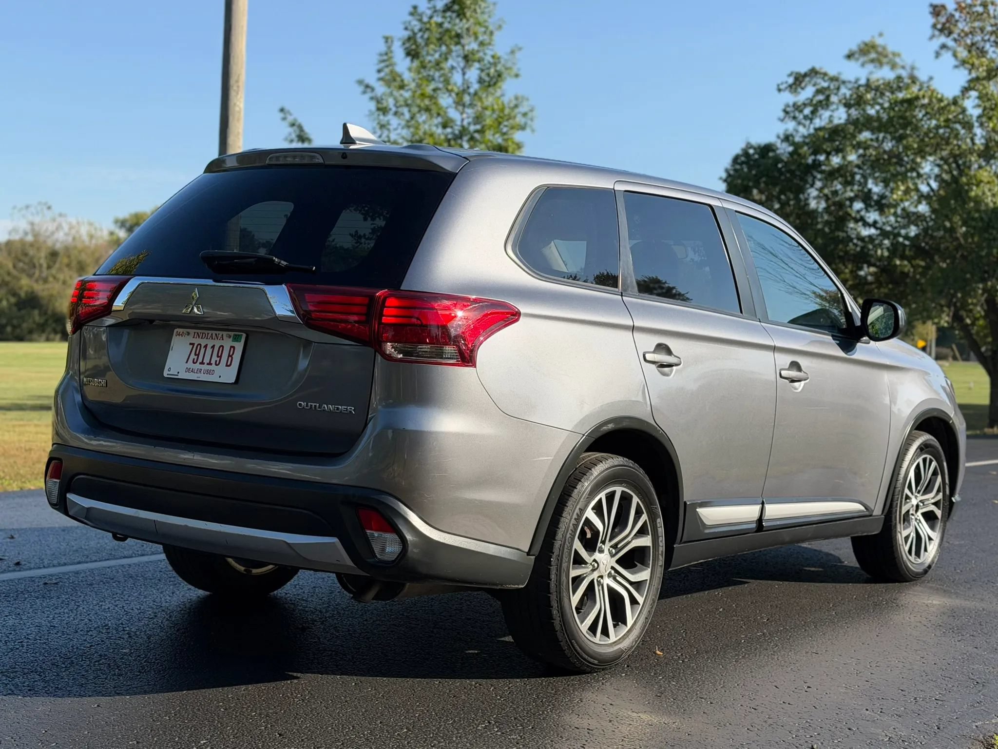Used 2018 Mitsubishi Outlander ES FWD image 5