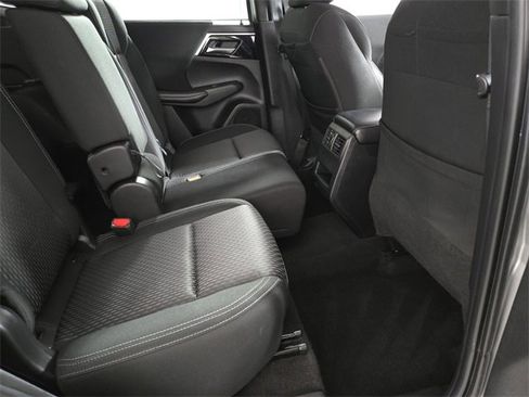 Used 2022 Mitsubishi Outlander ES image 16