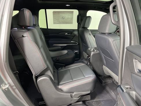 New 2026 Chevrolet Traverse Z71 w/ Enhanced Driving Package image 13