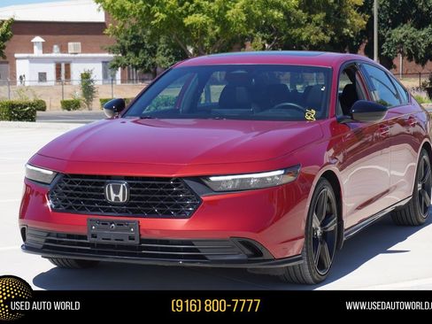 Used 2025 Honda Accord Sport image 1