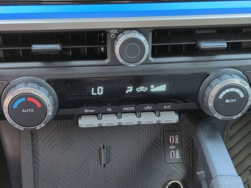 Used 2024 Toyota Tacoma TRD Sport image 18