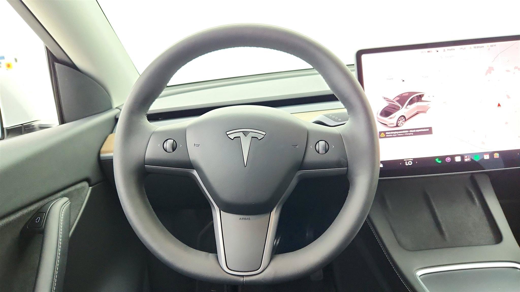 Used 2022 Tesla Model Y Long Range AWD/4WD image 14